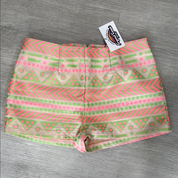 Francesca’s collections Harper neon printed shorts - Picture 1 of 7
